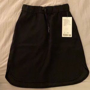 NWT Lululemon Black On the Fly Skirt Size 4